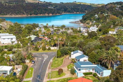 /international/nz/1-whakarite-road-waiheke-island-auckland-380066147941/