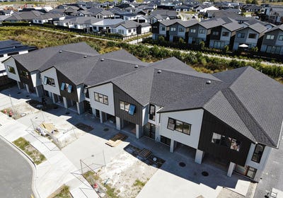 /international/nz/purua-street-milldale-auckland-380066121885/