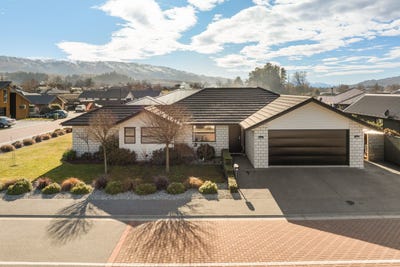 /international/nz/12-neason-place-cromwell-central-otago-lakes-district-380066179929/
