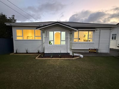 /international/nz/257-mount-albert-road-sandringham-auckland-city-380066167780/