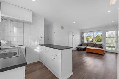 /international/nz/124-kolmar-road-papatoetoe-manukau-city-380066086479/