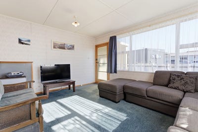 /international/nz/waitaki-drive-otematata-waitaki-380066100076/