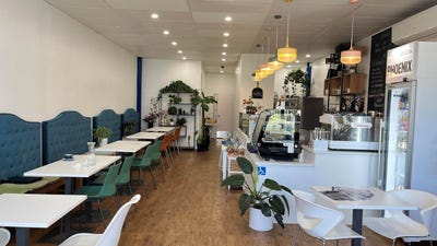 /international/nz/4-arrenway-drive-rosedale-north-shore-city-380066149614/