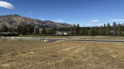 /international/nz/12-pouakai-street-lake-hawea-wanaka-380066149790/