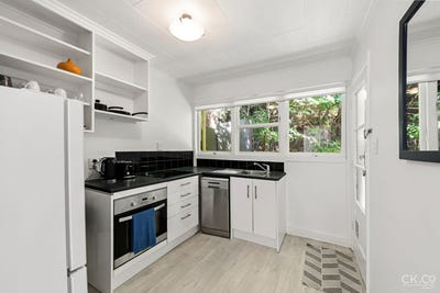/international/nz/26-deller-grove-silverstream-upper-hutt-city-380066108021/