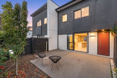 /international/nz/brian-keogh-lane-wigram-canterbury-380066111071/