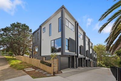 /international/nz/33-elizabeth-drive-west-harbour-waitakere-city-380066161950/