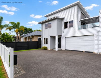 /international/nz/forest-lake-hamilton-city-380066117366/