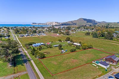 /international/nz/60-banks-street-tolaga-bay-gisborne-380066115091/