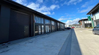 /international/nz/70-kingsford-smith-street-rongotai-wellington-city-380066134755/