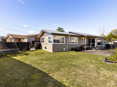 /international/nz/70-mears-road-saint-andrews-hamilton-city-380066175999/