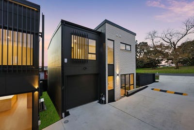 /international/nz/18-sunnyhill-crescent-sunnyhills-manukau-city-380066175682/