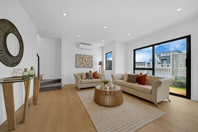 /international/nz/bucklands-beach-manukau-city-380066098847/