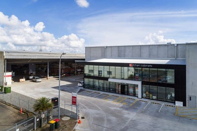 /international/nz/henderson-waitakere-city-380066149311/