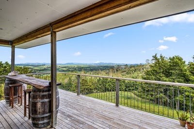/international/nz/maungatapere-whangarei-380066110899/