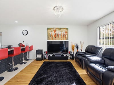 /international/nz/124-stancombe-road-flat-bush-manukau-city-380066093060/