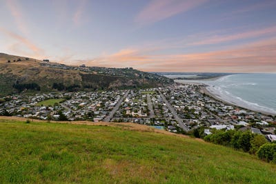 /international/nz/26-highview-lane-scarborough-christchurch-city-380066105555/