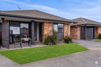 /international/nz/hawera-south-taranaki-380066112895/
