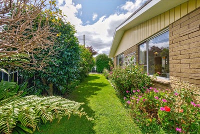 /international/nz/964-high-street-avalon-lower-hutt-city-380066120389/