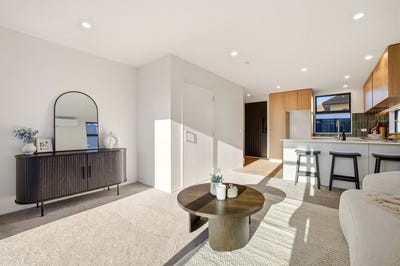 /international/nz/5-157-mackenzie-avenue-woolston-christchurch-city-380066107367/