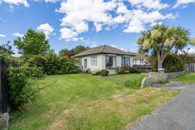 /international/nz/4-blampied-street-mataura-gore-380066118374/