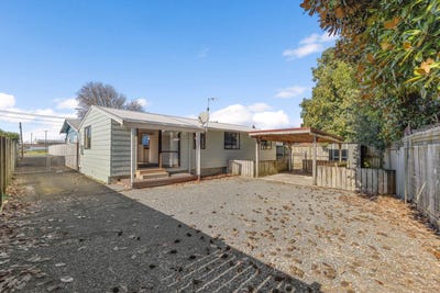 /international/nz/hamilton-east-hamilton-city-380066180674/