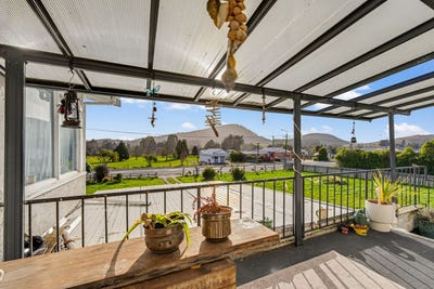 /international/nz/25-gorge-road-clinton-and-surrounds-clutha-380066094523/