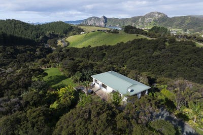 /international/nz/926-taupo-bay-rd-taupo-bay-totara-north-far-north-380066080450/