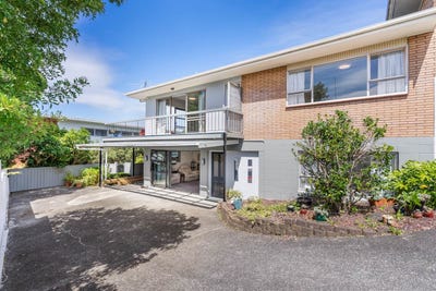 /international/nz/northcross-north-shore-city-380066087022/