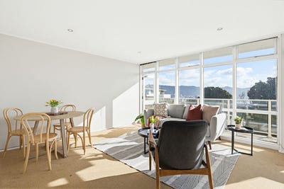 /international/nz/19-maida-vale-road-roseneath-otago-380066084339/