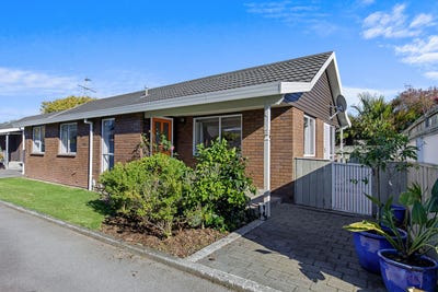 /international/nz/epuni-lower-hutt-city-380066121479/