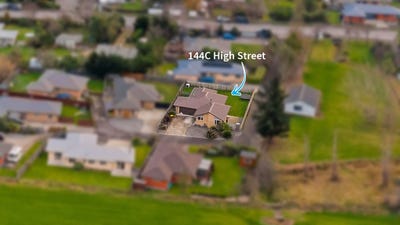 /international/nz/oxford-waimakariri-380066176291/