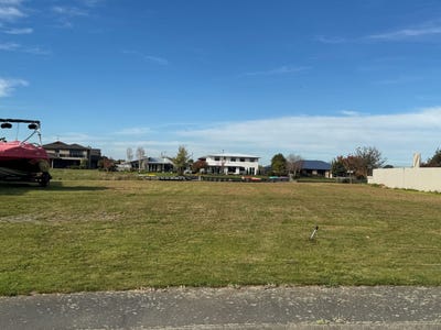 /international/nz/5-torbay-avenue-huntingdon-lake-hood-ashburton-380066106558/