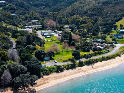 /international/nz/karikari-peninsula-far-north-380066144328/