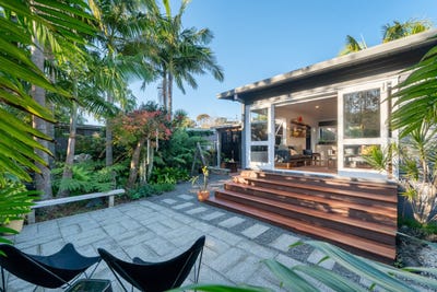 /international/nz/47-newhaven-terrace-mairangi-bay-north-shore-city-380066169887/