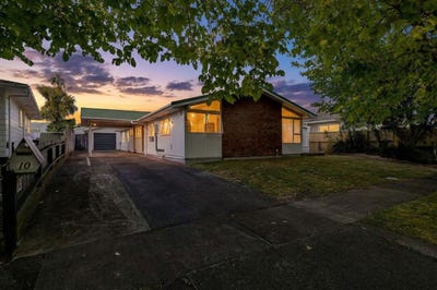 /international/nz/10-lockhart-avenue-milson-palmerston-north-city-380066112982/