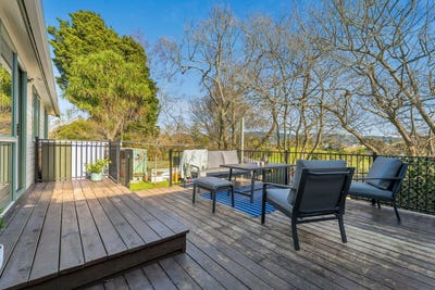 /international/nz/11a-cameron-road-te-puke-western-bay-of-plenty-380066177276/