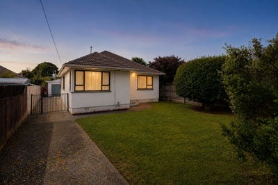 /international/nz/80-pine-avenue-ebdentown-upper-hutt-city-380066103094/