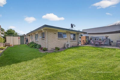 /international/nz/crombie-street-bellevue-bay-of-plenty-380066091354/