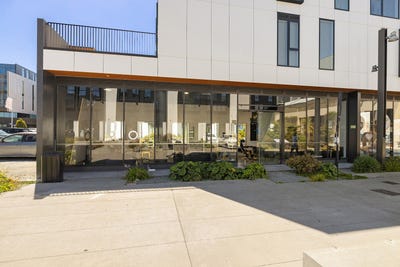/international/nz/13-mollett-street-christchurch-central-christchurch-city-380066142037/