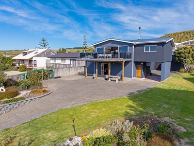 /international/nz/8-tamarisk-drive-riversdale-beach-masterton-380066112678/