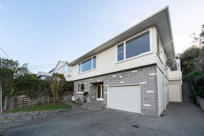 /international/nz/11-angell-street-johnsonville-wellington-city-380066106527/