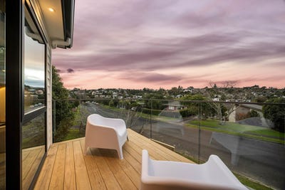 /international/nz/28-stapleford-crescent-browns-bay-north-shore-city-380066174426/