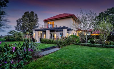 /international/nz/305-mangorei-road-merrilands-new-plymouth-380066101914/
