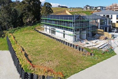 /international/nz/9-grand-ridge-avenue-flat-bush-manukau-city-380066108457/