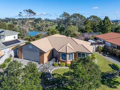 /international/nz/46-blue-heron-rise-stanmore-bay-rodney-380066170383/