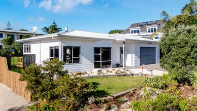 /international/nz/5-panorama-place-coastlands-whakatane-380066114189/