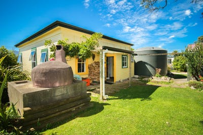 /international/nz/23-wharf-road-karamea-buller-380066090787/
