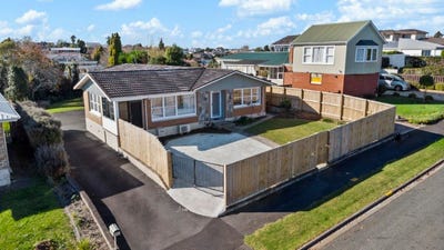/international/nz/53-flynn-road-hillcrest-hamilton-city-380066105920/