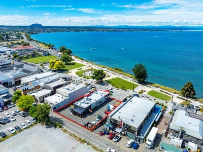 /international/nz/16-roberts-street-taupo-central-north-island-380066181634/